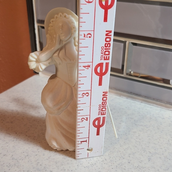 Vintage Porcelain Shepherdess Figurine little bo peep avon bottle - Picture 5 of 10